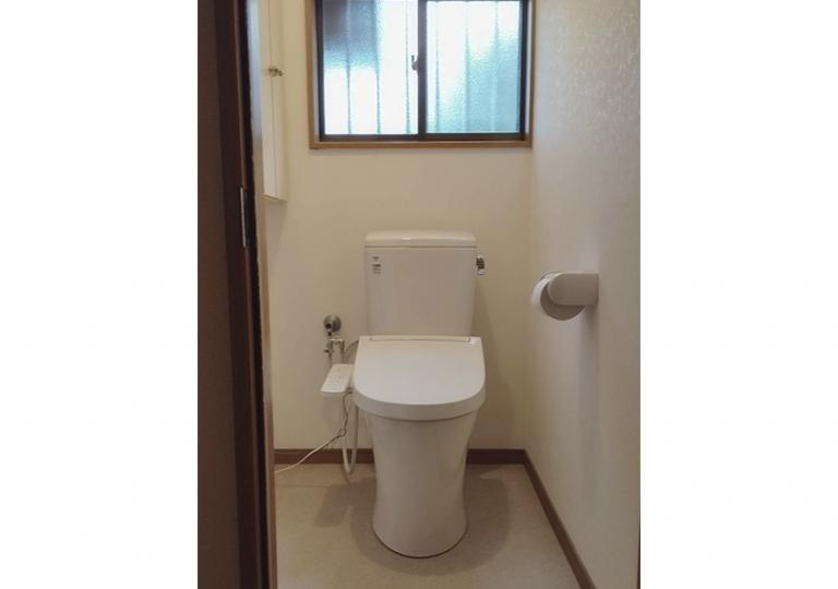 サムネイル トイレと手洗い器、フロアなどのリフォーム