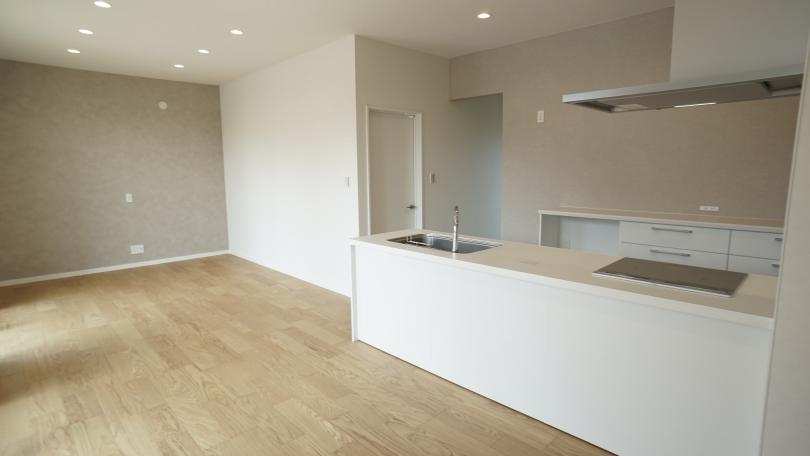 image ホワイト×木目でやさしい雰囲気の平屋 <span>八女市M様邸</span>